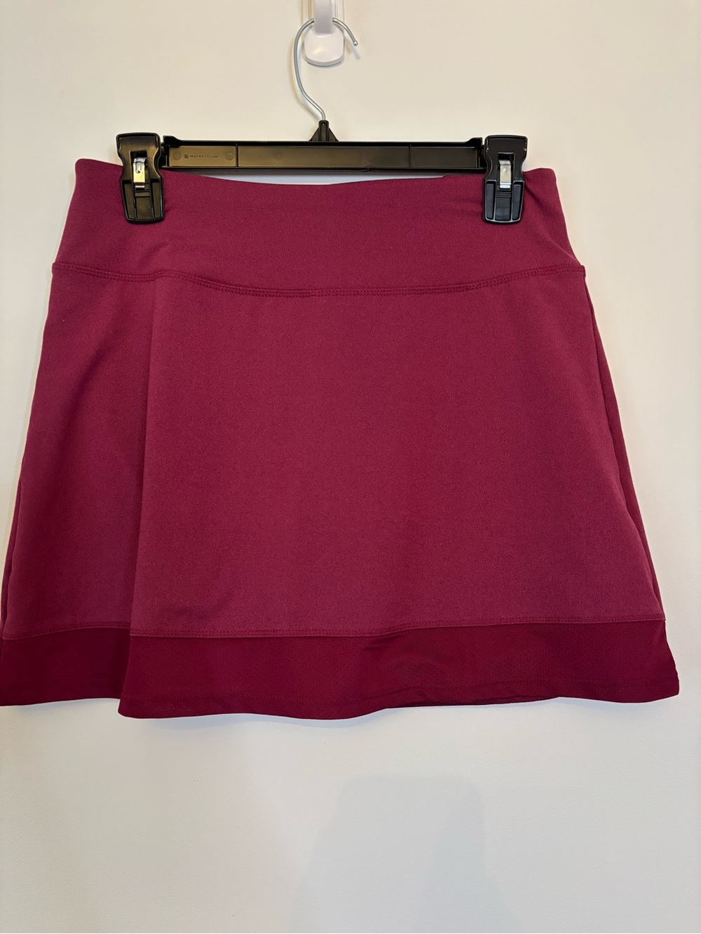 Women’s Active Tennis/Golf Skirt in Berry